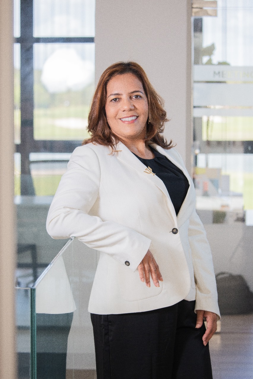 Yvelina Castillo - Psicóloga Clínica con más de 10 años de experiencia